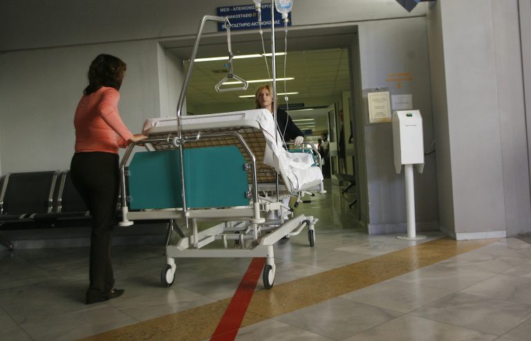 Aποκλειστικό Newsit: «Γιατί μήνυσα τη γιατρό που πέταξε στο ράντζο τον καρκινοπαθή πατέρα μου» | Newsit.gr Aποκλειστικό Newsit: «Γιατί μήνυσα τη γιατρό που πέταξε στο ράντζο τον καρκινοπαθή πατέρα μου» | Newsit.gr