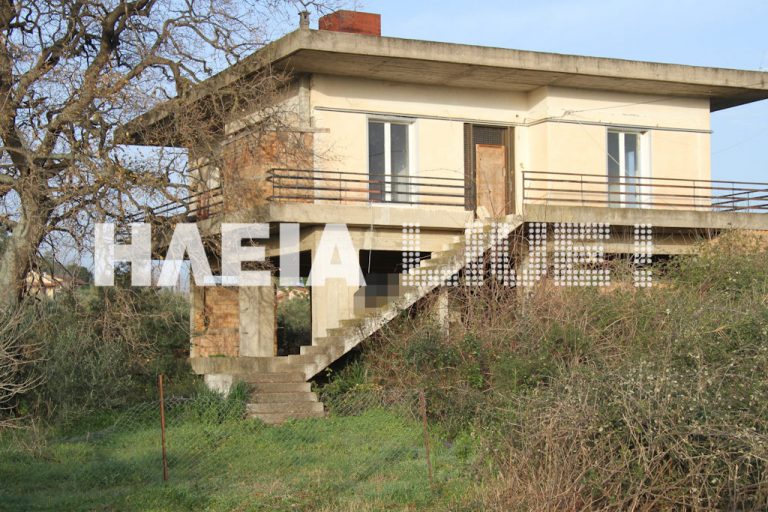 Ηλεία: Ξύπνησε και κρεμάστηκε από τα κάγκελα του μπαλκονιού! | Newsit.gr Ηλεία: Ξύπνησε και κρεμάστηκε από τα κάγκελα του μπαλκονιού! | Newsit.gr