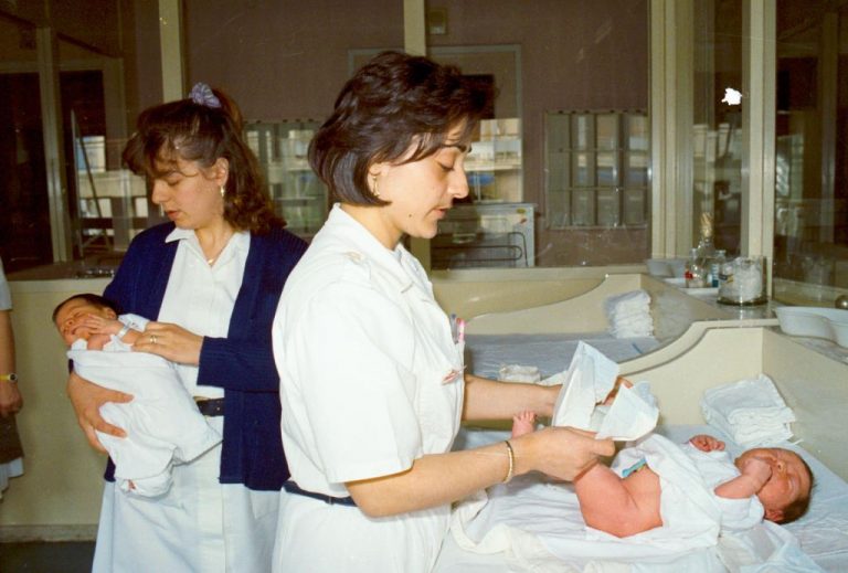 Τετραπληγική μητέρα έφερε στον κόσμο ένα κοριτσάκι | Newsit.gr Τετραπληγική μητέρα έφερε στον κόσμο ένα κοριτσάκι | Newsit.gr
