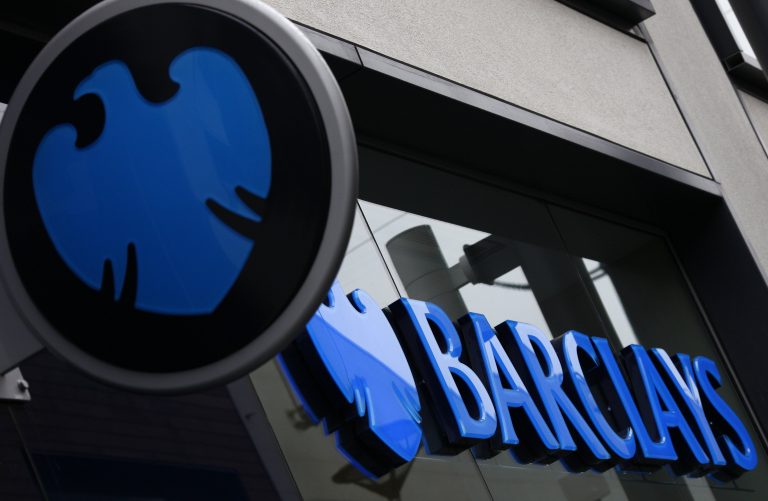 Ο πρόεδρος της Barclay’s ζήτησε συγγνώμη για τις αστρονομικές απολαβές του γενικού διευθυντή | Newsit.gr Ο πρόεδρος της Barclay’s ζήτησε συγγνώμη για τις αστρονομικές απολαβές του γενικού διευθυντή | Newsit.gr