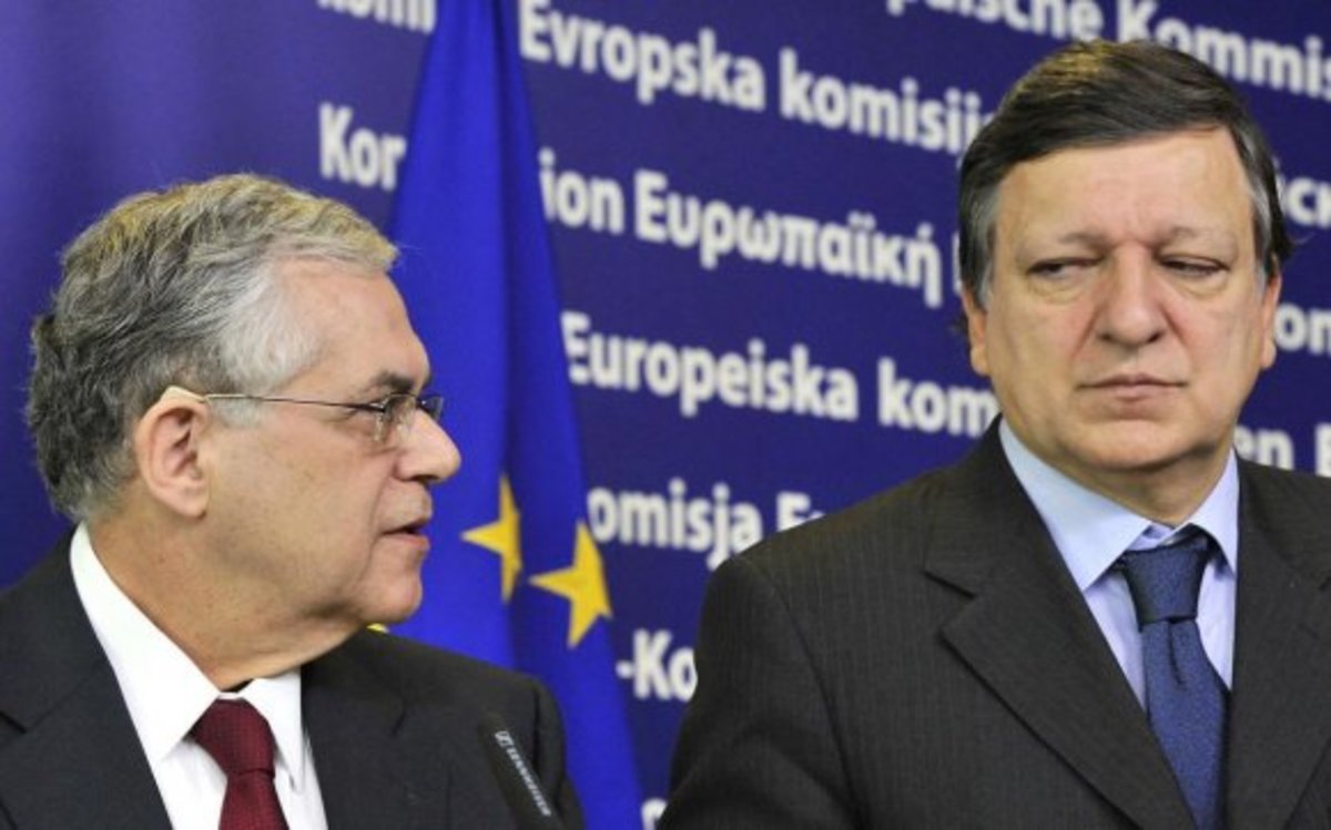Παπαδήμος προς Μπαρόζο: Στηρίξτε την Ελλάδα | Newsit.gr Παπαδήμος προς Μπαρόζο: Στηρίξτε την Ελλάδα | Newsit.gr