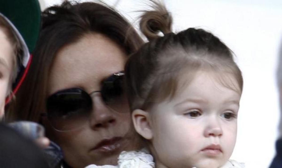 H οικογένεια Beckham πάει γήπεδο! | Newsit.gr H οικογένεια Beckham πάει γήπεδο! | Newsit.gr