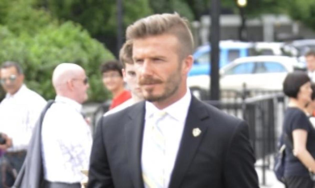 Kαι ο D. Beckham περικοπές; Έγινε κατά 1,6 εκατομμύρια λίρες φτωχότερος | Newsit.gr Kαι ο D. Beckham περικοπές; Έγινε κατά 1,6 εκατομμύρια λίρες φτωχότερος | Newsit.gr