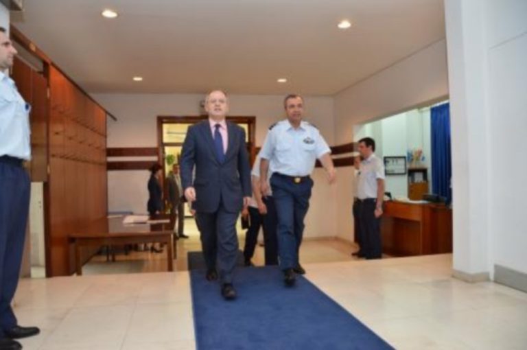 Σκληρή απάντηση στον ΥΕΘΑ για τα ανταλλακτικά που έγιναν οδοιπορικά! | Newsit.gr Σκληρή απάντηση στον ΥΕΘΑ για τα ανταλλακτικά που έγιναν οδοιπορικά! | Newsit.gr