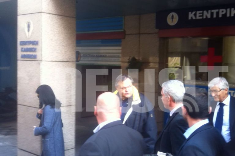 Ο Βαγγέλης πήρε εξιτήριο και πάει Κάννες | Newsit.gr Ο Βαγγέλης πήρε εξιτήριο και πάει Κάννες | Newsit.gr