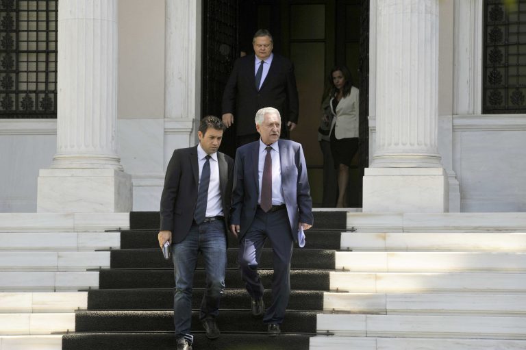 «Σκοντάφτει» ο Βενιζέλος στο όχι του Κουβέλη για να δουν τη Μέρκελ | Newsit.gr «Σκοντάφτει» ο Βενιζέλος στο όχι του Κουβέλη για να δουν τη Μέρκελ | Newsit.gr
