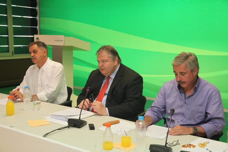 Ερωτηματολόγιο από Βενιζέλο στα στελέχη του ΠΑΣΟΚ για την ταυτότητα του κόμματος | Newsit.gr Ερωτηματολόγιο από Βενιζέλο στα στελέχη του ΠΑΣΟΚ για την ταυτότητα του κόμματος | Newsit.gr