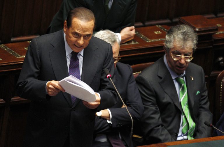 Η Λέγκα του Βορρά «σανίδα σωτηρίας» για τον Μπερλουσκόνι | Newsit.gr Η Λέγκα του Βορρά «σανίδα σωτηρίας» για τον Μπερλουσκόνι | Newsit.gr
