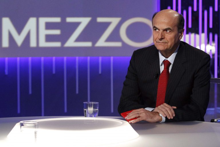 Εκστρατεία του Μπερσάνι εναντίον του Μπερλουσκόνι | Newsit.gr Εκστρατεία του Μπερσάνι εναντίον του Μπερλουσκόνι | Newsit.gr