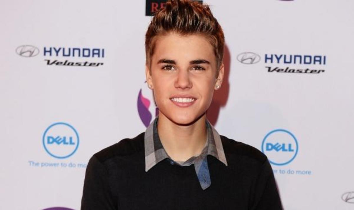 Απολυτήριο λυκείου για τον Justin Bieber! | Newsit.gr Απολυτήριο λυκείου για τον Justin Bieber! | Newsit.gr