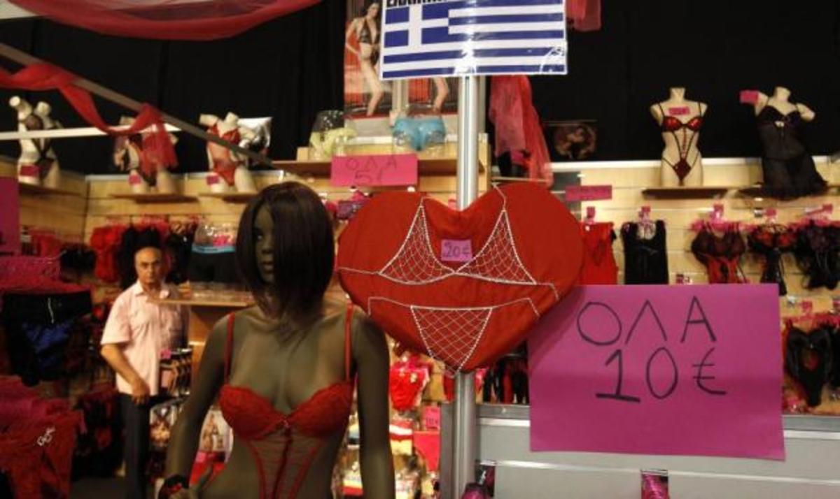 Reuters: H κρίση επηρέασε και την ελληνική βιομηχανία του σεξ | Newsit.gr Reuters: H κρίση επηρέασε και την ελληνική βιομηχανία του σεξ | Newsit.gr