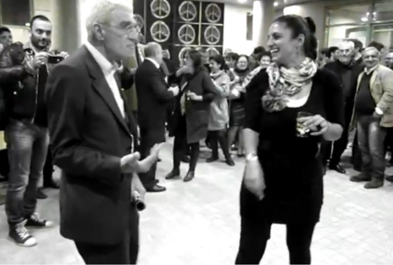 Δείτε τον Μπουτάρη να χορεύει! | Newsit.gr Δείτε τον Μπουτάρη να χορεύει! | Newsit.gr