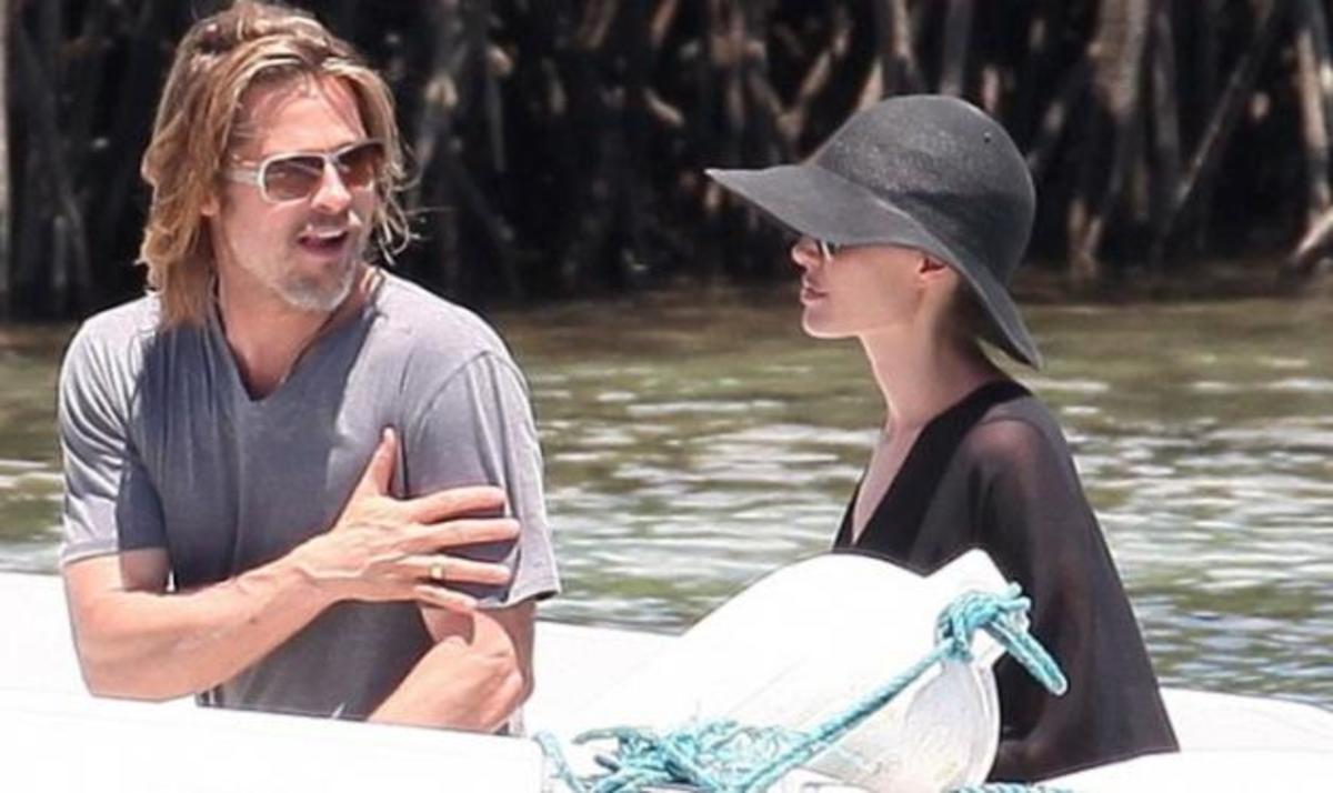 Brangelina: Βουτιές και παιχνίδια στην άμμο με τα παιδιά τους! Δες φωτογραφίες | Newsit.gr Brangelina: Βουτιές και παιχνίδια στην άμμο με τα παιδιά τους! Δες φωτογραφίες | Newsit.gr