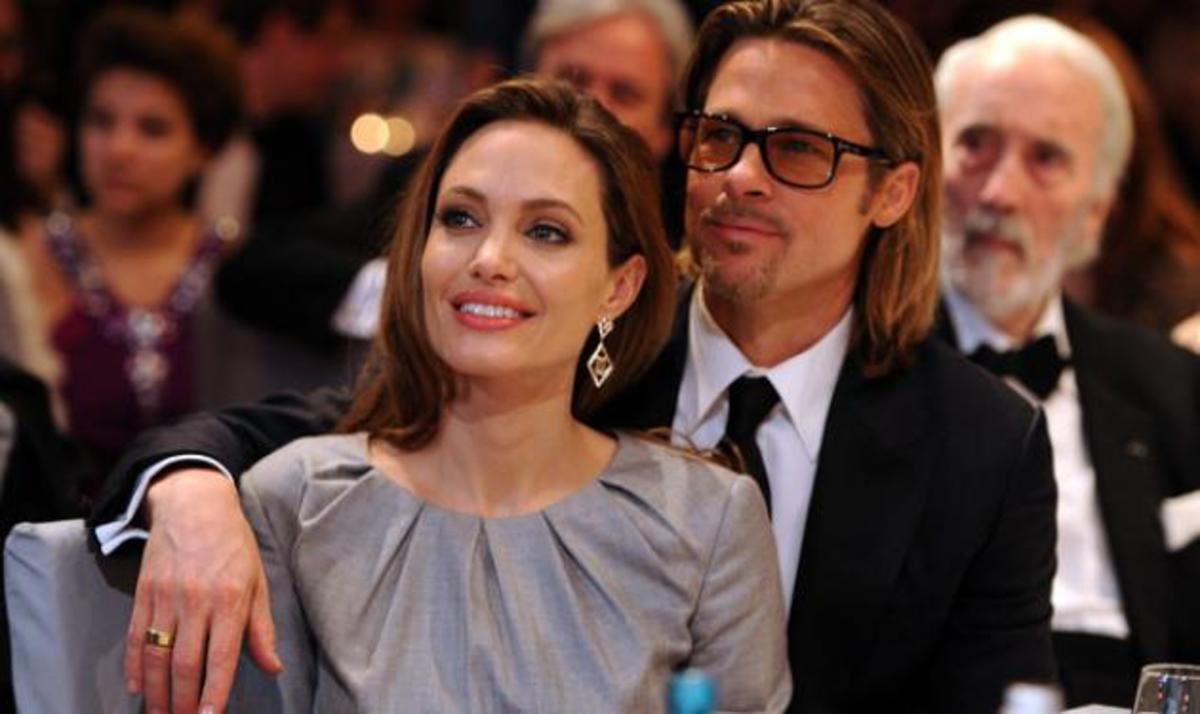 Επιτέλους! Η Angelina Jolie και ο Brad Pitt αρραβωνιάστηκαν | Newsit.gr Επιτέλους! Η Angelina Jolie και ο Brad Pitt αρραβωνιάστηκαν | Newsit.gr