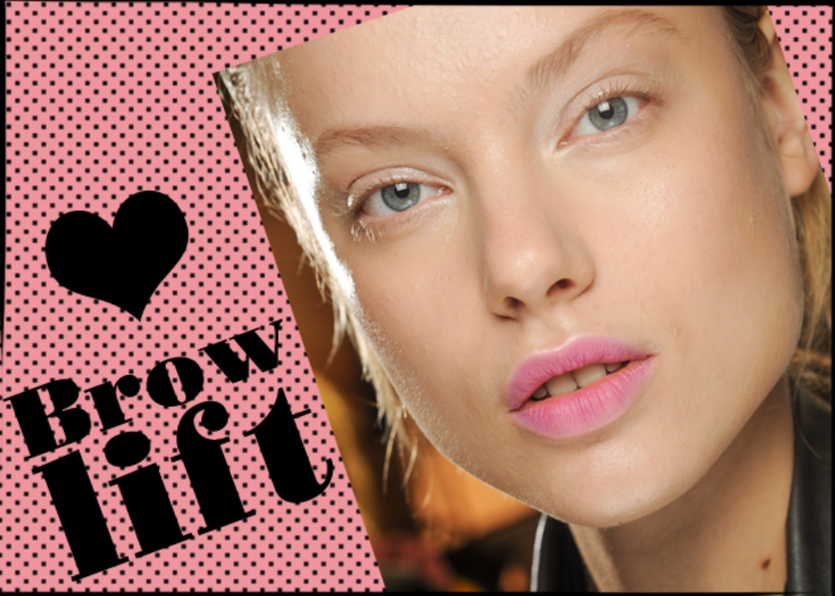 Browlift! Δείξε νεότερη και πιο φρέσκια χωρίς κανείς να καταλάβει τι έκανες στο πρόσωπό σου! | Newsit.gr Browlift! Δείξε νεότερη και πιο φρέσκια χωρίς κανείς να καταλάβει τι έκανες στο πρόσωπό σου! | Newsit.gr