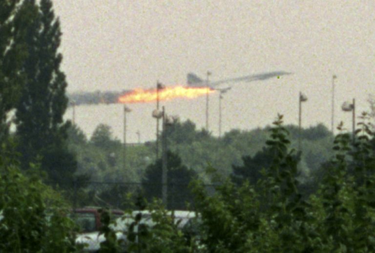 Άρχισε η δίκη για τη συντριβή του Concorde στην Γαλλία | Newsit.gr Άρχισε η δίκη για τη συντριβή του Concorde στην Γαλλία | Newsit.gr