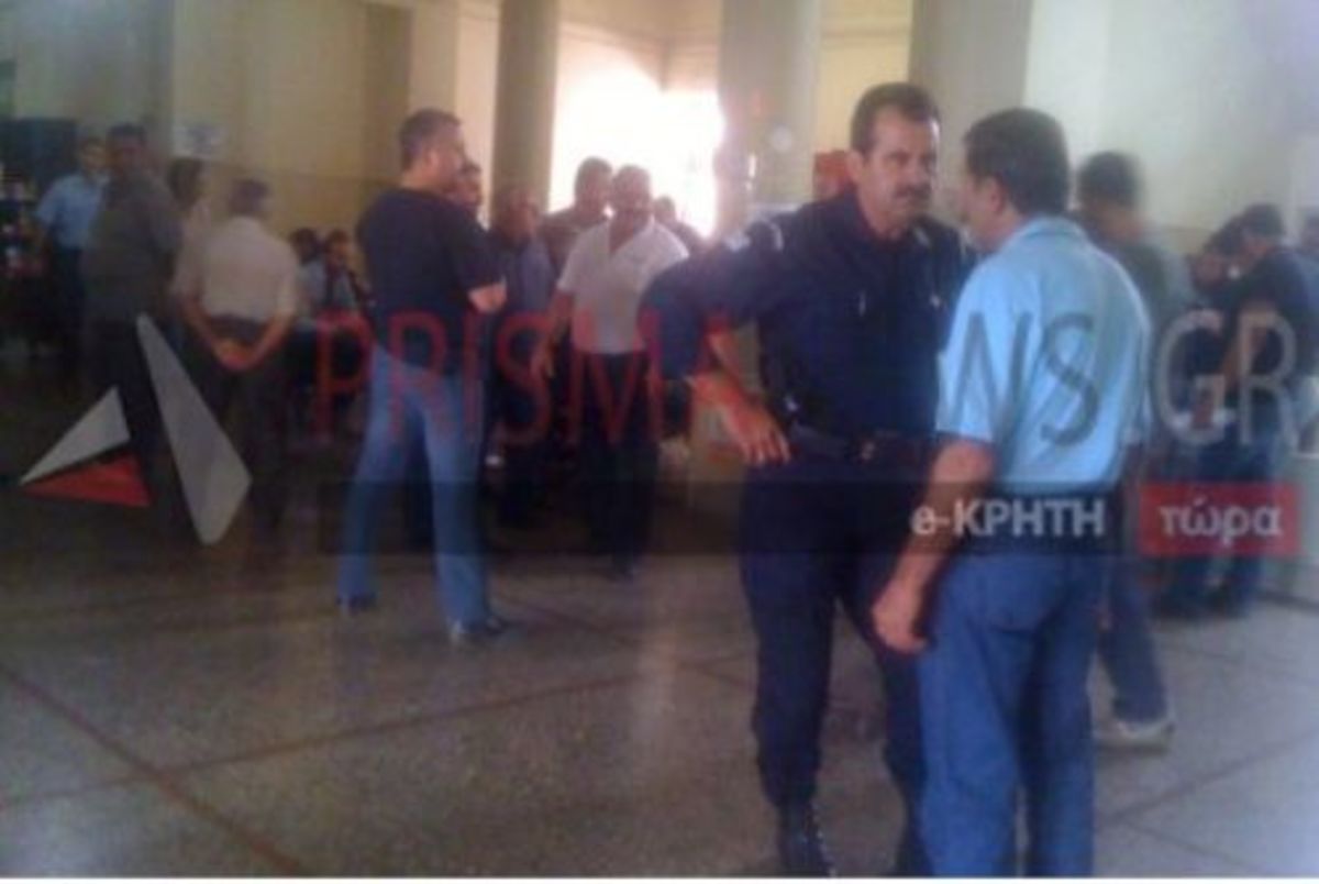 Hράκλειο: Απολογούνται για ναρκωτικά, όπλα και αρχαιοκαπηλία – »Αστακός» τα δικαστήρια! | Newsit.gr Hράκλειο: Απολογούνται για ναρκωτικά, όπλα και αρχαιοκαπηλία – »Αστακός» τα δικαστήρια! | Newsit.gr