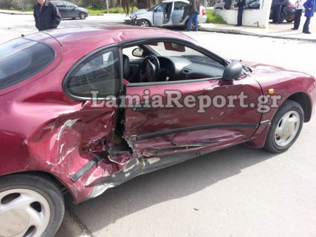 Λαμία: Τραυματίστηκε δασκάλα σε διασταύρωση καρμανιόλα – ΦΩΤΟ | Newsit.gr Λαμία: Τραυματίστηκε δασκάλα σε διασταύρωση καρμανιόλα – ΦΩΤΟ | Newsit.gr
