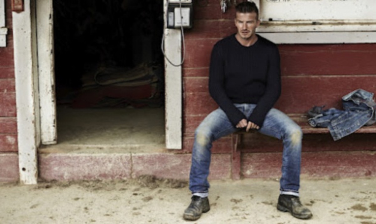 Κορίτσια ο Beckham! Φωτογραφίζεται και μιλάει για τον φίλο του τον πρίγκηπα William | Newsit.gr Κορίτσια ο Beckham! Φωτογραφίζεται και μιλάει για τον φίλο του τον πρίγκηπα William | Newsit.gr