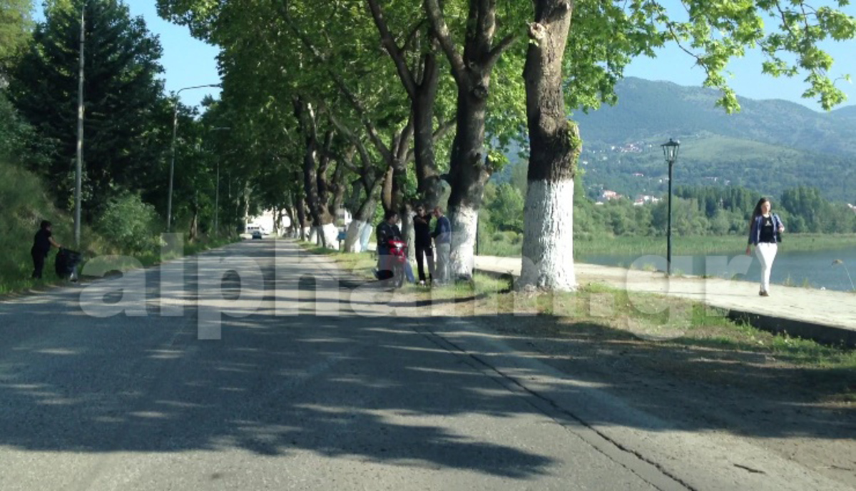 Καστοριά: Ακόμα ένα θύμα της ασφάλτου – »Καρφώθηκε» με τη μηχανή του σε δέντρο! | Newsit.gr Καστοριά: Ακόμα ένα θύμα της ασφάλτου – »Καρφώθηκε» με τη μηχανή του σε δέντρο! | Newsit.gr
