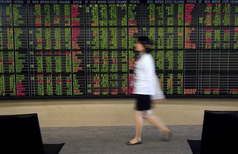 Ανεξέλεγκτη η κρίση στην Ευρώπη – Ελεύθερη πτώση του ευρώ | Newsit.gr Ανεξέλεγκτη η κρίση στην Ευρώπη – Ελεύθερη πτώση του ευρώ | Newsit.gr