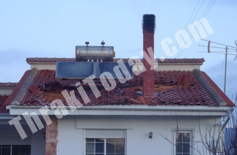 Ξάνθη: Ανεμοστρόβιλος σάρωσε σπίτια και αποθήκες – Δείτε βίντεο! | Newsit.gr Ξάνθη: Ανεμοστρόβιλος σάρωσε σπίτια και αποθήκες – Δείτε βίντεο! | Newsit.gr