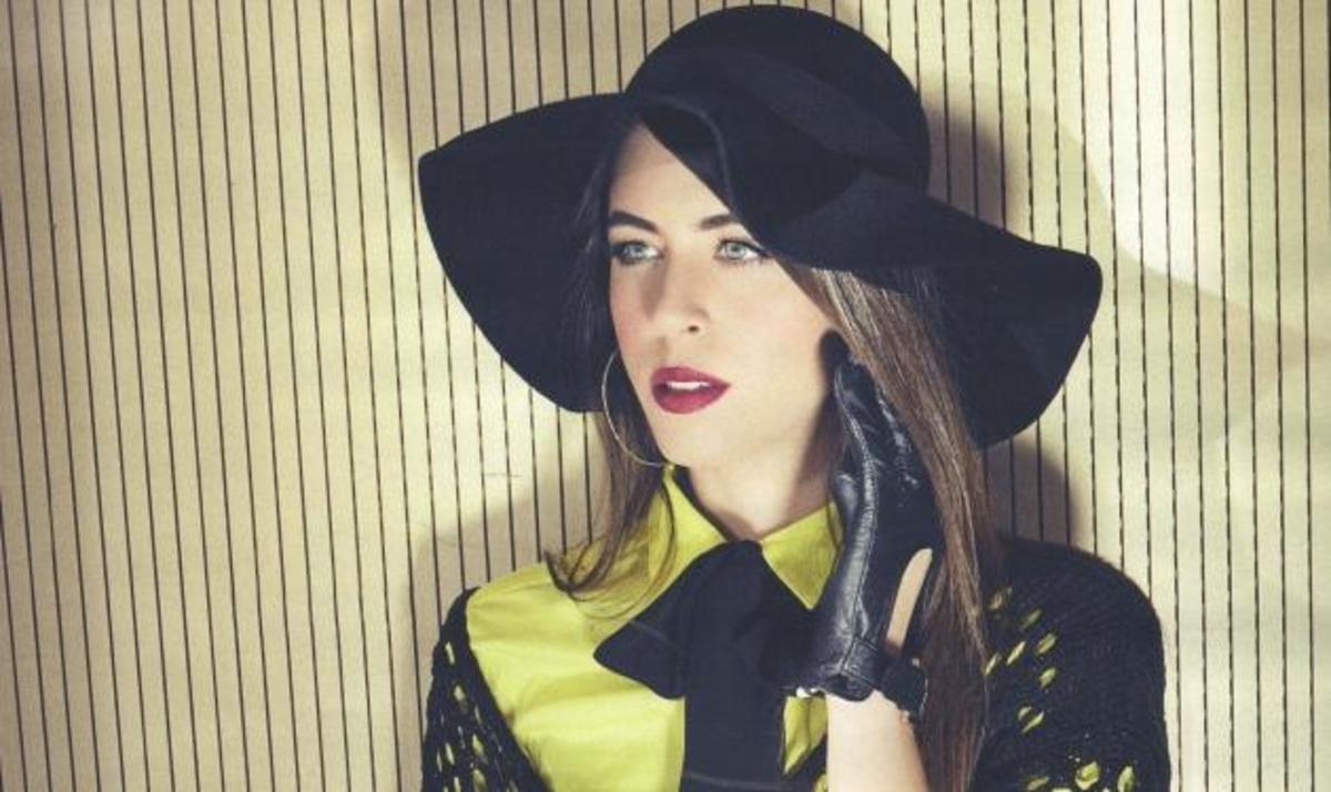 Demy: Αποκαλύπτει πως ένιωσε όταν είδε τις φωτογραφίες με τον Άκη και γιατί δεν μιλά για τη σχέση τους! | Newsit.gr Demy: Αποκαλύπτει πως ένιωσε όταν είδε τις φωτογραφίες με τον Άκη και γιατί δεν μιλά για τη σχέση τους! | Newsit.gr