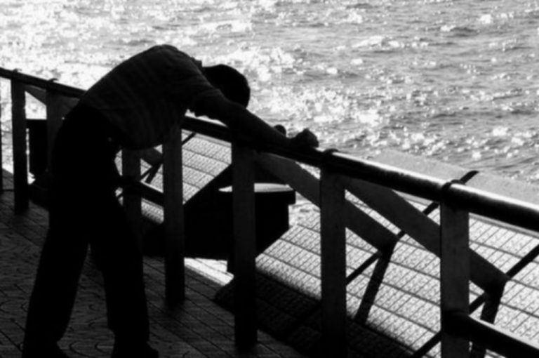 Ηράκλειο: 25χρονος φοιτητής αυτοκτόνησε τυλίγοντας το κεφάλι του σε σακούλα! | Newsit.gr Ηράκλειο: 25χρονος φοιτητής αυτοκτόνησε τυλίγοντας το κεφάλι του σε σακούλα! | Newsit.gr
