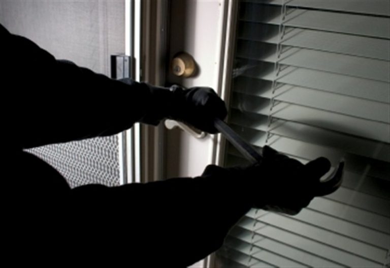 Πάτρα: 25 χρόνια κάθειρξη για απόπειρα ληστείας που στοίχισε τη ζωή ηλικιωμένης | Newsit.gr Πάτρα: 25 χρόνια κάθειρξη για απόπειρα ληστείας που στοίχισε τη ζωή ηλικιωμένης | Newsit.gr