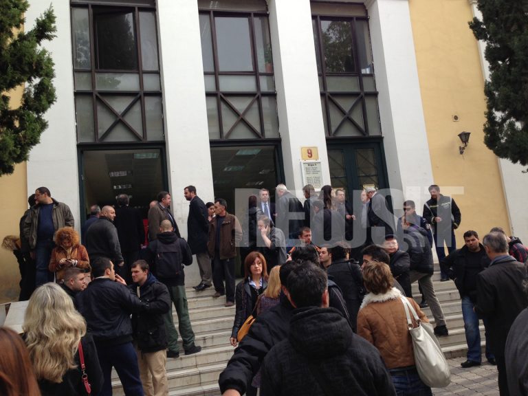 Φάρσα τα τηλεφωνήματα για βόμβα στην Ευελπίδων | Newsit.gr Φάρσα τα τηλεφωνήματα για βόμβα στην Ευελπίδων | Newsit.gr