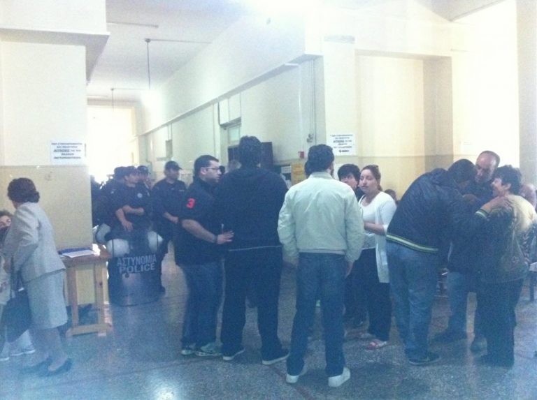 Ηράκλειο: Όρμησαν να λιντσάρουν τους Βούλγαρους μέσα στα δικαστήρια! – Προφυλακίστηκαν μετά την απολογία τους | Newsit.gr Ηράκλειο: Όρμησαν να λιντσάρουν τους Βούλγαρους μέσα στα δικαστήρια! – Προφυλακίστηκαν μετά την απολογία τους | Newsit.gr
