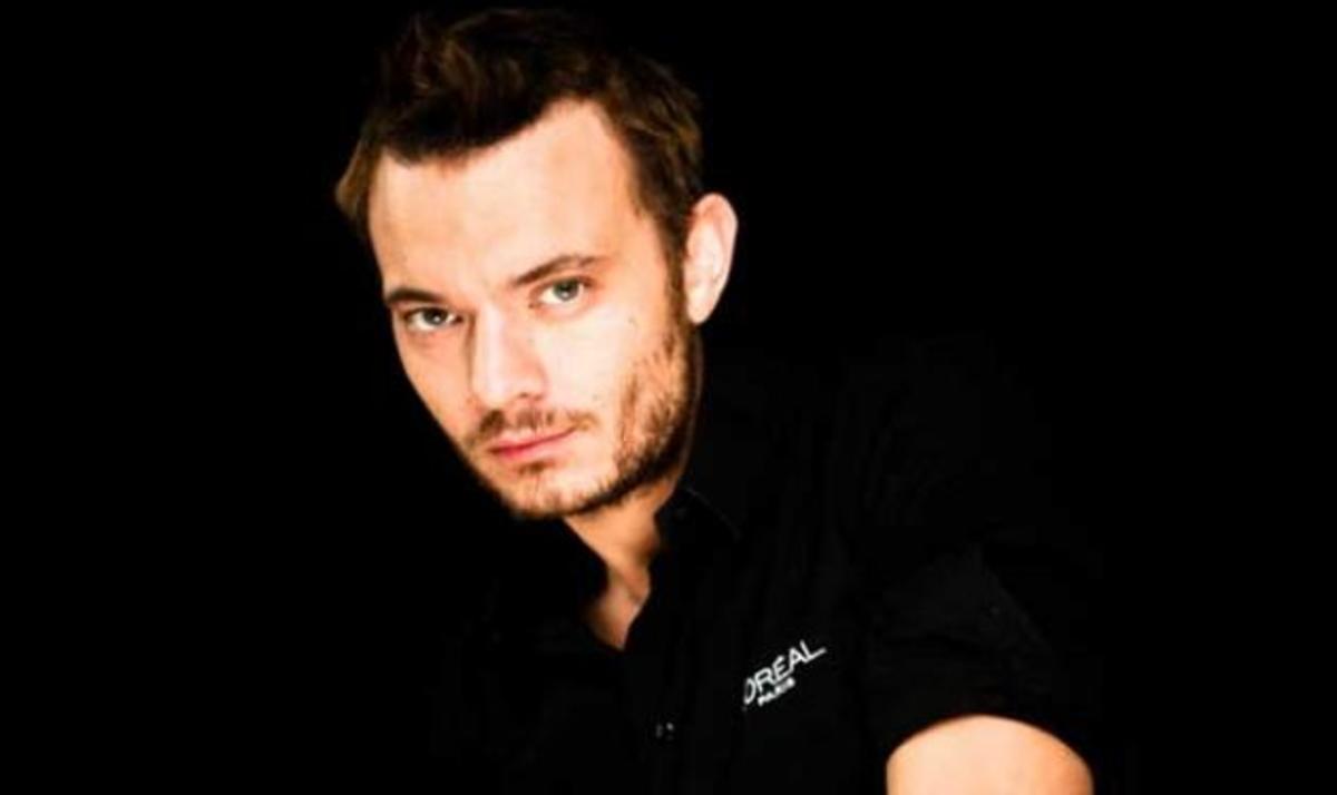 Δ. Γιαννέτος: Ο κομμωτής των star εγκαταλείπει την Ελλάδα | Newsit.gr Δ. Γιαννέτος: Ο κομμωτής των star εγκαταλείπει την Ελλάδα | Newsit.gr