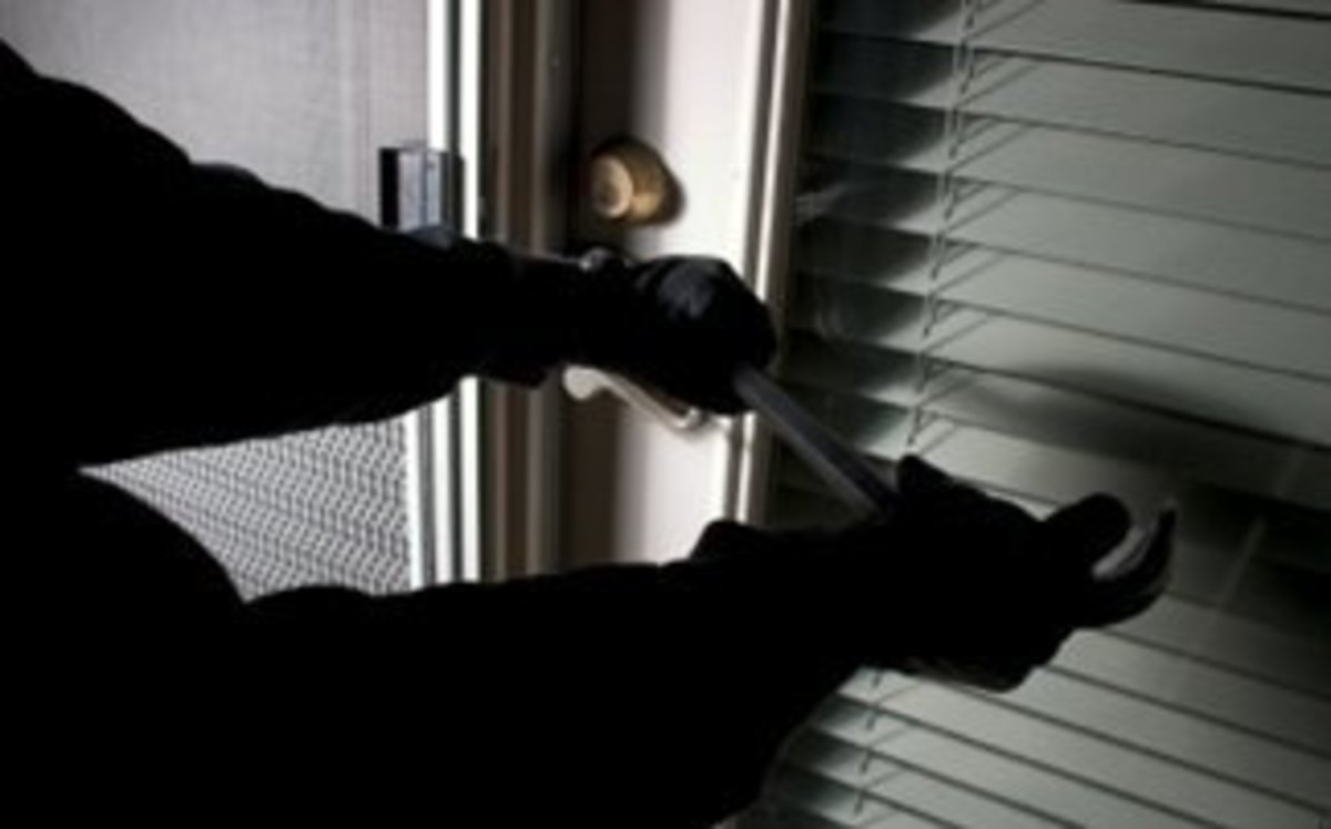 Βρήκαν το διαρρήκτη 2,5 χρόνια μετά! | Newsit.gr Βρήκαν το διαρρήκτη 2,5 χρόνια μετά! | Newsit.gr