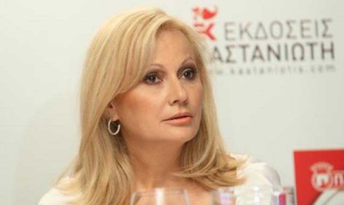 A. Νικολούλη: Οι διάσημοι φίλοι της στην παρουσίαση του βιβλίου της! | Newsit.gr A. Νικολούλη: Οι διάσημοι φίλοι της στην παρουσίαση του βιβλίου της! | Newsit.gr