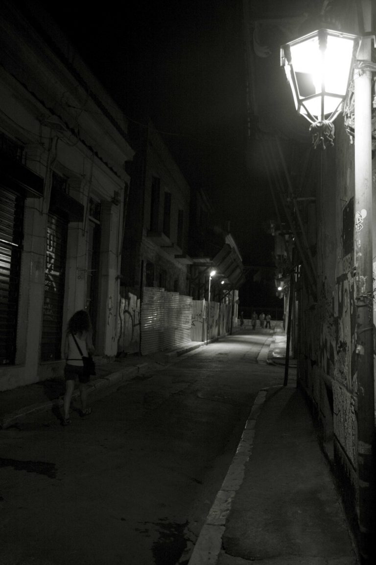 Μαγνησία: Θα άφηνε στο σκοτάδι μια ολόκληρη περιοχή – Έκλεψε καλώδιο 25 μέτρων! | Newsit.gr Μαγνησία: Θα άφηνε στο σκοτάδι μια ολόκληρη περιοχή – Έκλεψε καλώδιο 25 μέτρων! | Newsit.gr