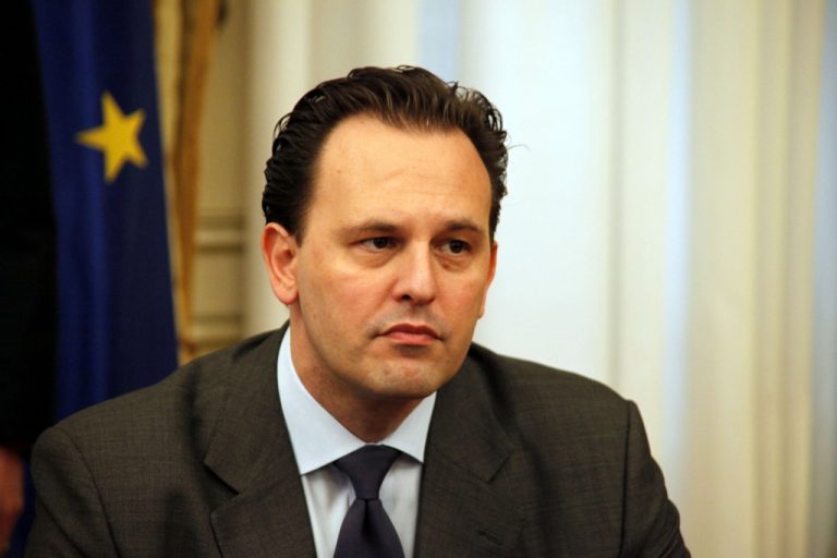 Eμφύλιος στην κυβέρνηση! Επίθεση Πρωτόπαππα στον υπ.Εξωτερικών – Τον αποκάλεσε διορισμένο | Newsit.gr Eμφύλιος στην κυβέρνηση! Επίθεση Πρωτόπαππα στον υπ.Εξωτερικών – Τον αποκάλεσε διορισμένο | Newsit.gr