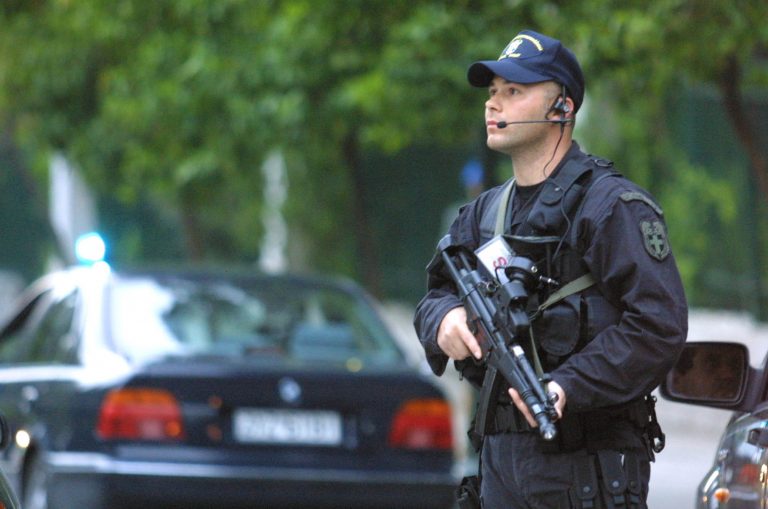 Αυξάνεται ο αριθμός των ειδικών φρουρών κατά 500 | Newsit.gr Αυξάνεται ο αριθμός των ειδικών φρουρών κατά 500 | Newsit.gr