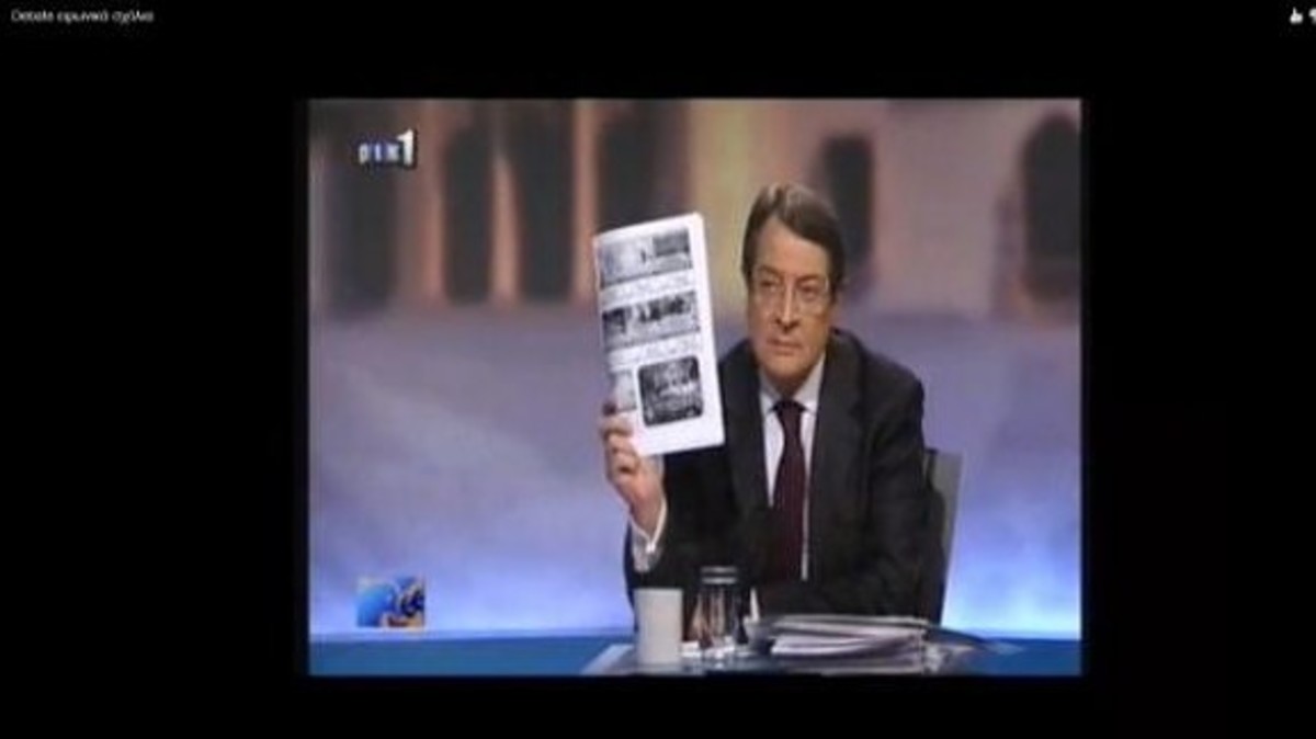 Κύπρος: Σήκωσαν τα μανίκια οι υποψήφιοι – Debate με ειρωνεία και φυλλάδια προπαγάνδας – video | Newsit.gr Κύπρος: Σήκωσαν τα μανίκια οι υποψήφιοι – Debate με ειρωνεία και φυλλάδια προπαγάνδας – video | Newsit.gr