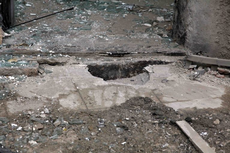 Θεσσαλονίκη: Έκρηξη σε στέκι Νεολαίας ερευνά η Αντιτρομοκρατική | Newsit.gr Θεσσαλονίκη: Έκρηξη σε στέκι Νεολαίας ερευνά η Αντιτρομοκρατική | Newsit.gr