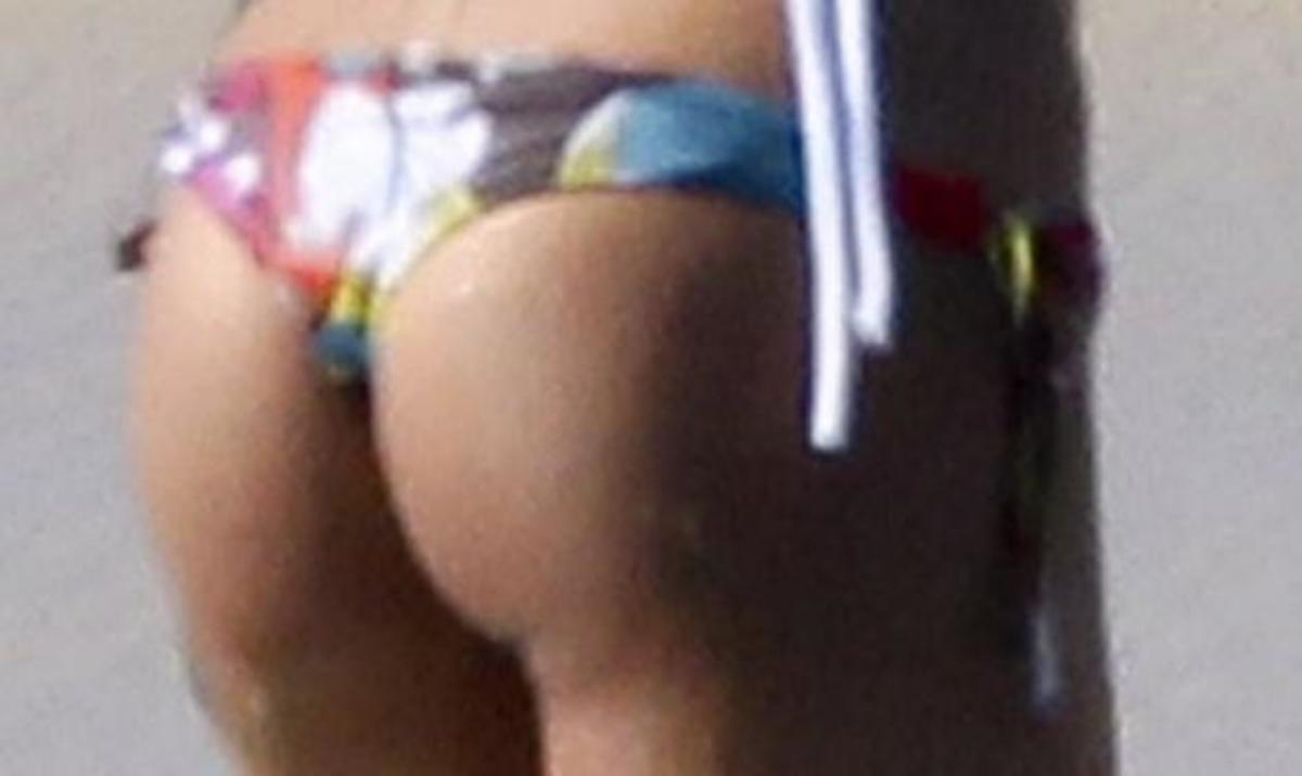 To sexy μπικίνι της Elisabetta Canalis! Δες φωτογραφίες | Newsit.gr To sexy μπικίνι της Elisabetta Canalis! Δες φωτογραφίες | Newsit.gr