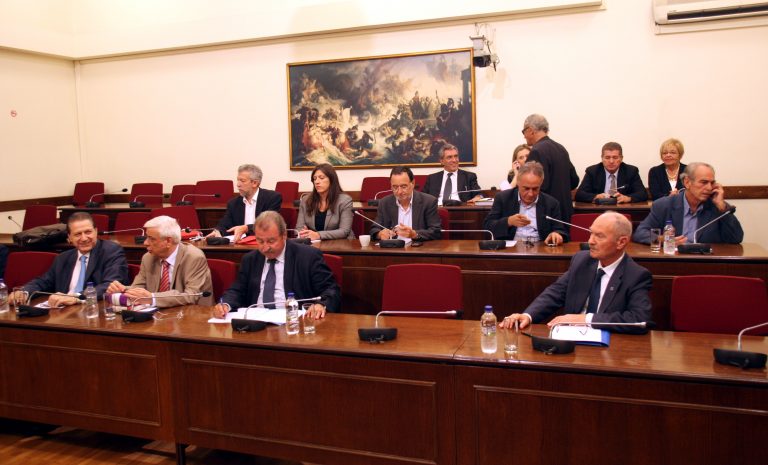 Καλούν Παπακωνσταντίνου, Βενιζέλο, Σαχινίδη και Στουρνάρα για τη λίστα Λαγκάρντ! | Newsit.gr Καλούν Παπακωνσταντίνου, Βενιζέλο, Σαχινίδη και Στουρνάρα για τη λίστα Λαγκάρντ! | Newsit.gr