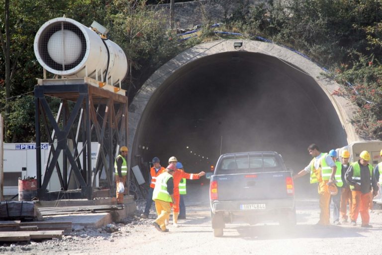 Κυκλοφοριακές ρυθμίσεις στην Κορίνθου Τριπόλεως έως τις 13/08 | Newsit.gr Κυκλοφοριακές ρυθμίσεις στην Κορίνθου Τριπόλεως έως τις 13/08 | Newsit.gr