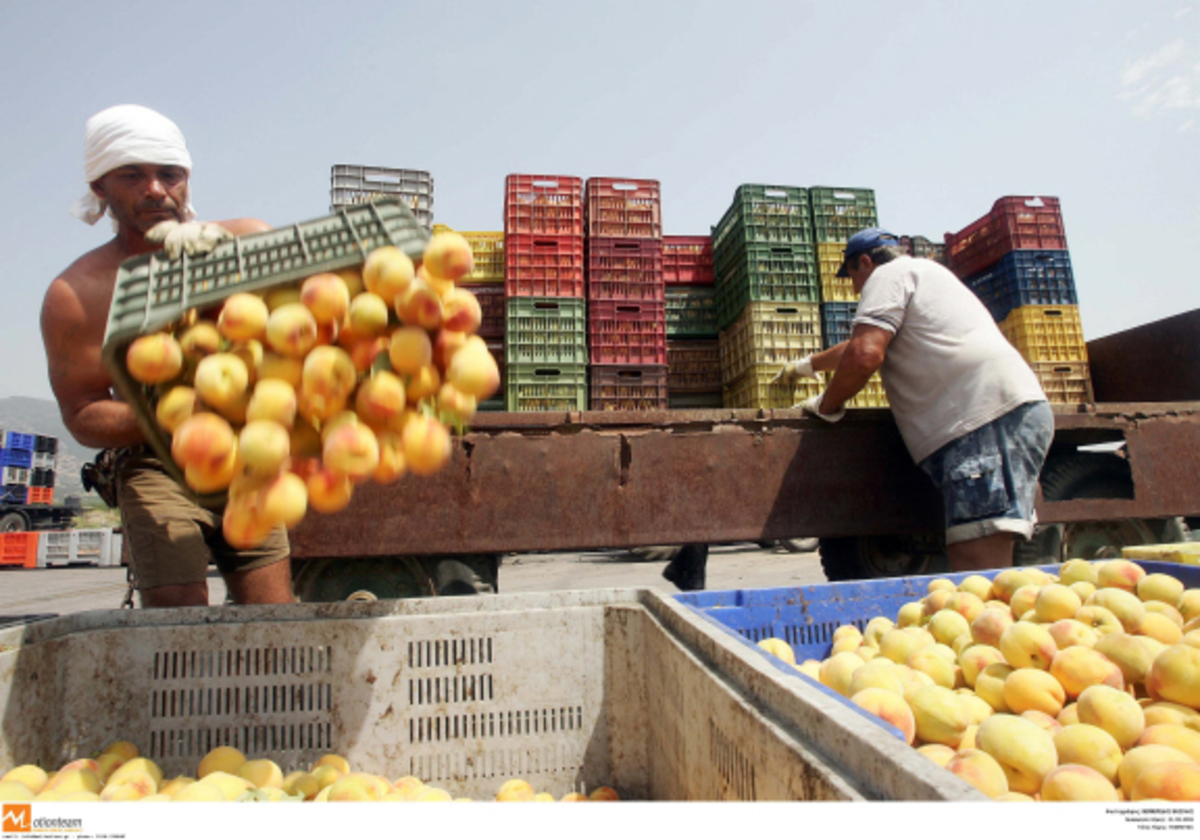 Στο 35% η ανασφάλιστη εργασία το 2012 | Newsit.gr Στο 35% η ανασφάλιστη εργασία το 2012 | Newsit.gr