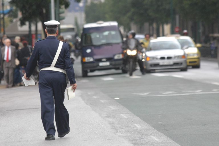 Θεσσαλονίκη: Θάνατος εργάτη στην άσφαλτο! | Newsit.gr Θεσσαλονίκη: Θάνατος εργάτη στην άσφαλτο! | Newsit.gr
