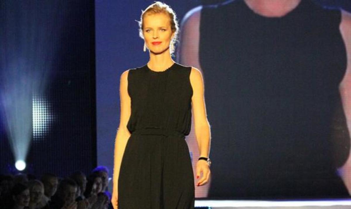 Eva Herzigova: Περιμένει το τρίτο της παιδί! | Newsit.gr Eva Herzigova: Περιμένει το τρίτο της παιδί! | Newsit.gr