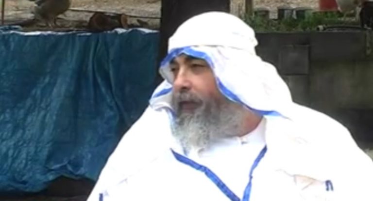 Σέρρες: Έξαλλος ο μητροπολίτης με τον »προφήτη» Ζουρούμπαμπελ! | Newsit.gr Σέρρες: Έξαλλος ο μητροπολίτης με τον »προφήτη» Ζουρούμπαμπελ! | Newsit.gr