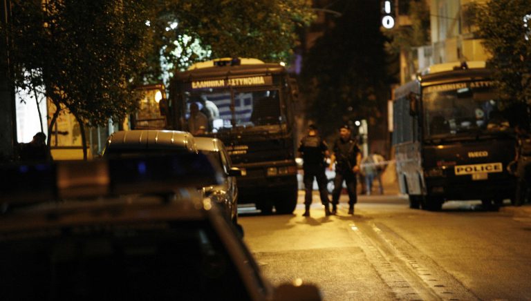 Μικροεπεισόδια στα Εξάρχεια | Newsit.gr Μικροεπεισόδια στα Εξάρχεια | Newsit.gr