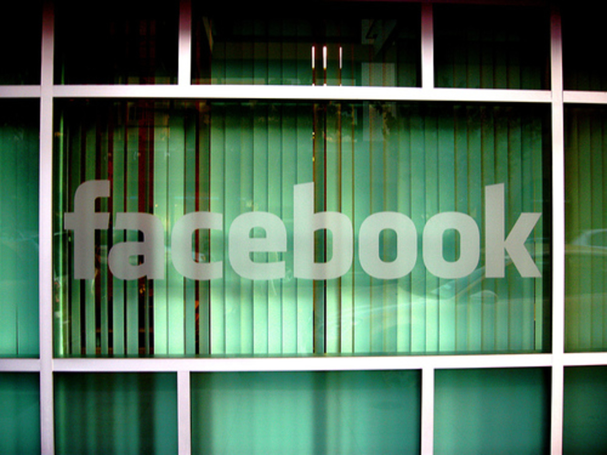 Συμβόλαιο θανάτου στο Facebook | Newsit.gr Συμβόλαιο θανάτου στο Facebook | Newsit.gr