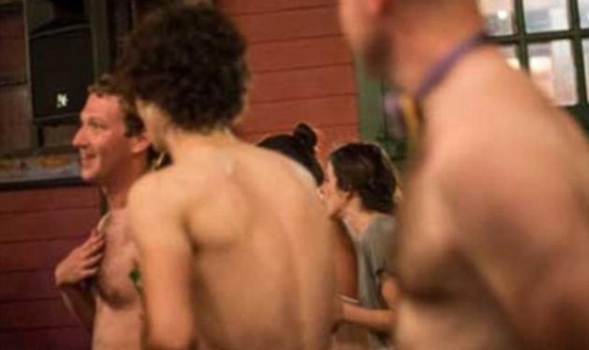 Ο Mark Zuckerberg όπως δεν τον έχεις ξαναδεί! Διασκεδάζει ημίγυμνος με φίλους | Newsit.gr Ο Mark Zuckerberg όπως δεν τον έχεις ξαναδεί! Διασκεδάζει ημίγυμνος με φίλους | Newsit.gr