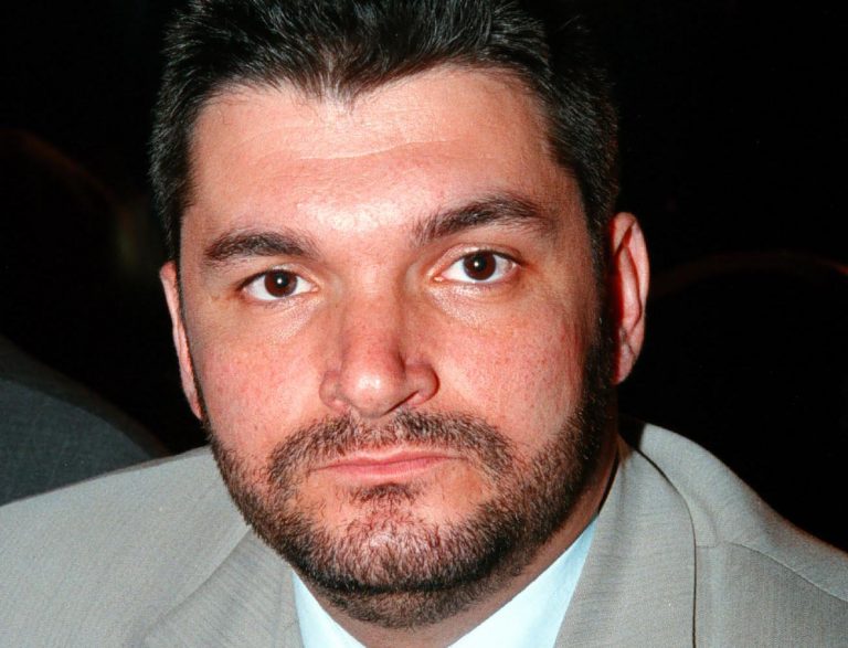Kατηγόρησε τον επίτιμο για βουντού στον Σαμαρά | Newsit.gr Kατηγόρησε τον επίτιμο για βουντού στον Σαμαρά | Newsit.gr